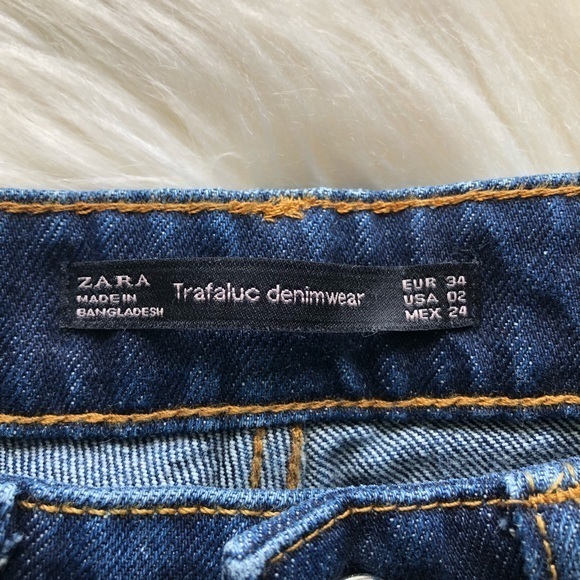 Zara • Pearl Trim Cuffed Crop Jeans - Picture 3 of 6